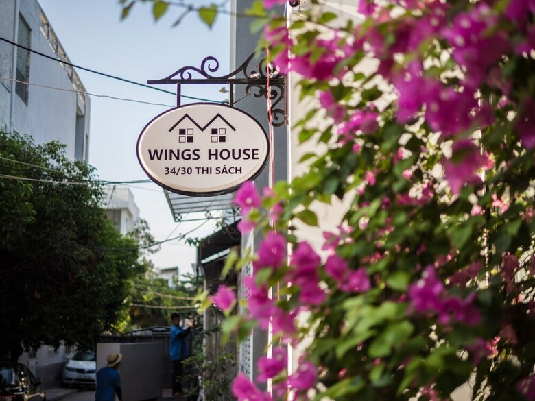 Hostal Wings House - Hostel