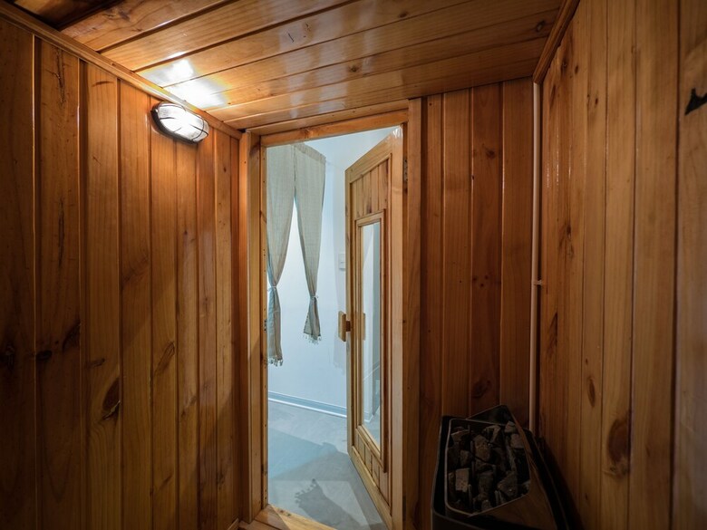 Hostal Wings House - Hostel