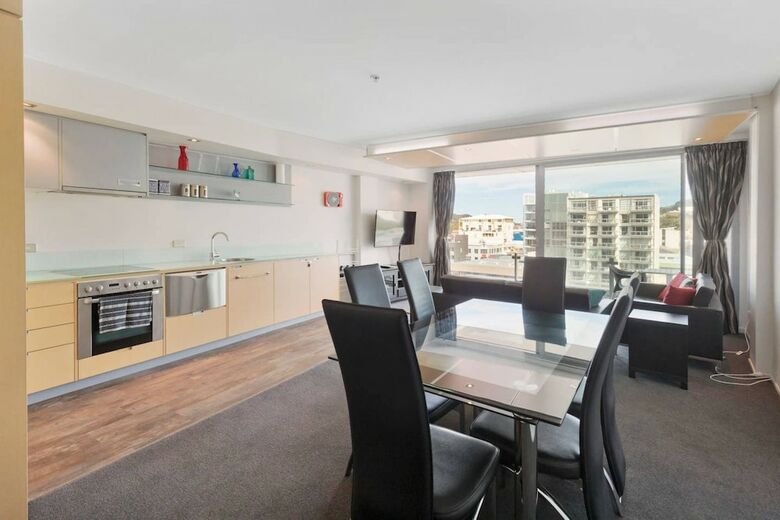 Awesome Central Wellington Apartment