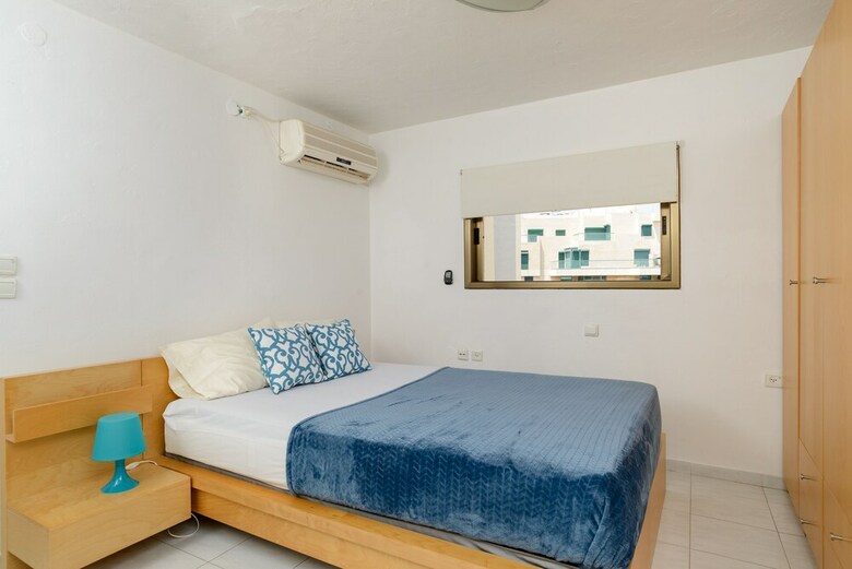 Apartamento 3br Apt. Steps From Sea W Parking
