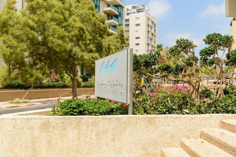 Apartamento 3br Apt. Steps From Sea W Parking