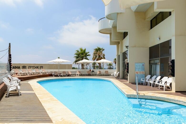 Apartamento 3br Apt. Steps From Sea W Parking