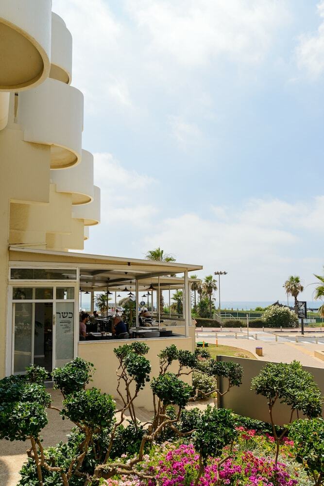 Apartamento 3br Apt. Steps From Sea W Parking