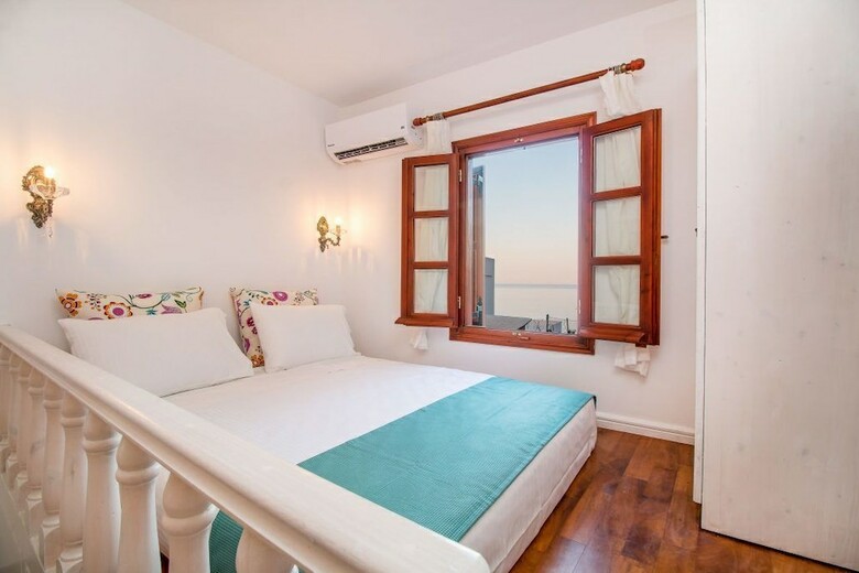 Aparthotel Lindian Polis