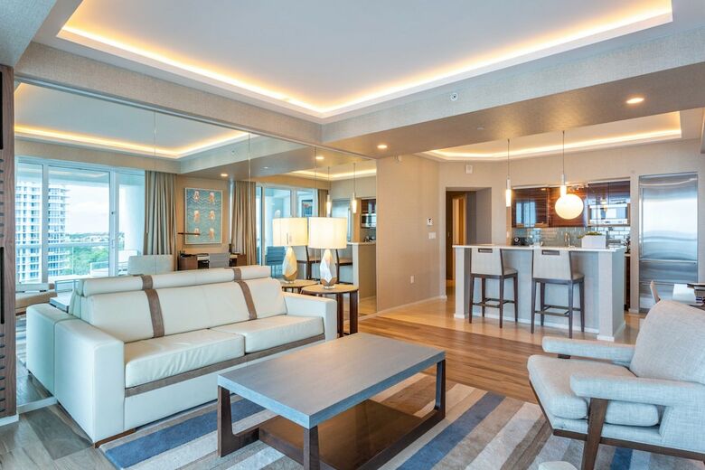 Apartamentos Oceanview Condo In Central Beach