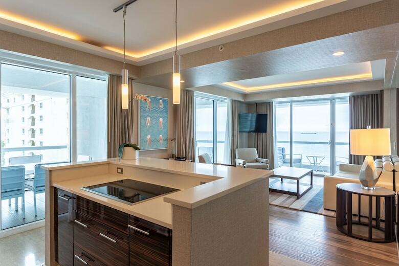Apartamentos Oceanview Condo In Central Beach