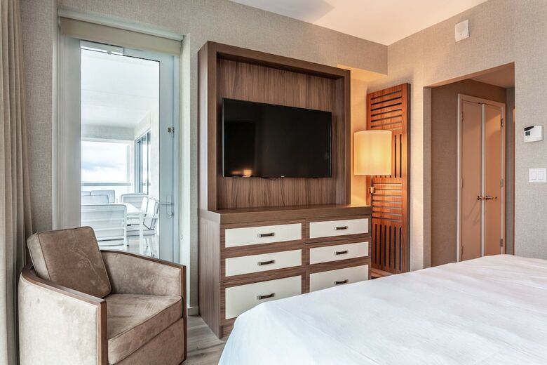 Apartamentos Oceanview Condo In Central Beach