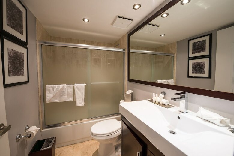 Apartamentos Sea-view Romantic Suite Minutes From The Beach