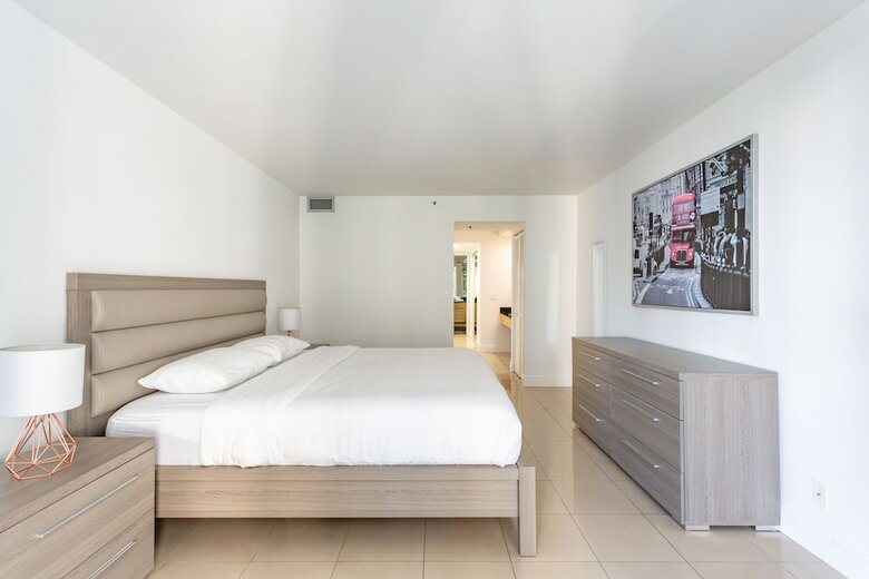 Apartamentos Spacious One Bedroom Centrally Located