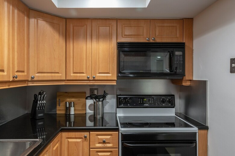 Apartamentos Spacious One Bedroom Centrally Located