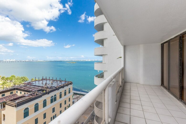 Apartamentos Ocean View With A Large Balcony