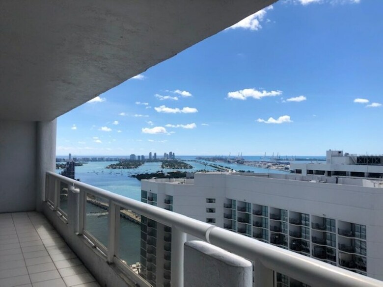 Apartamentos Epic Ocean View In Downtown Miami