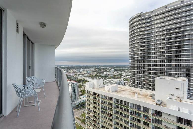 Apartamentos Bayview Gem At Opera Tower
