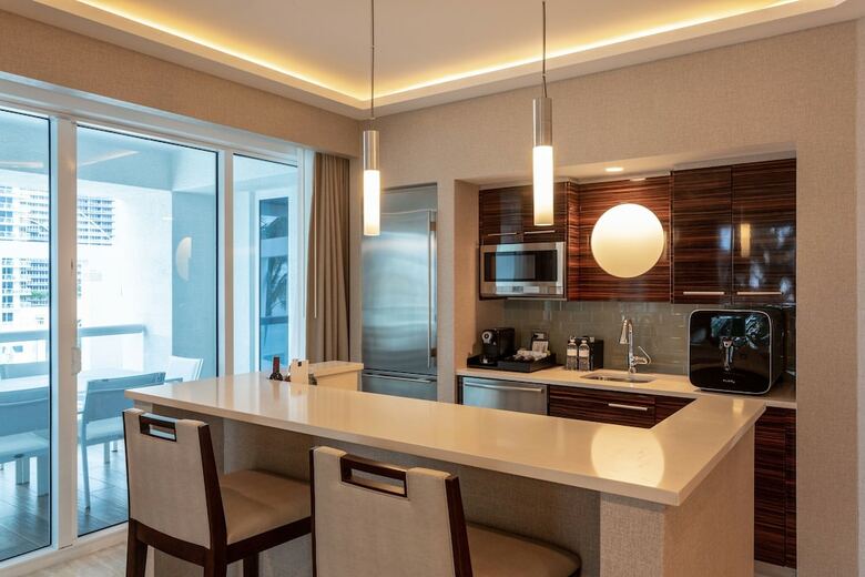Apartamentos Charming Beachfront Condo With Large Balcony