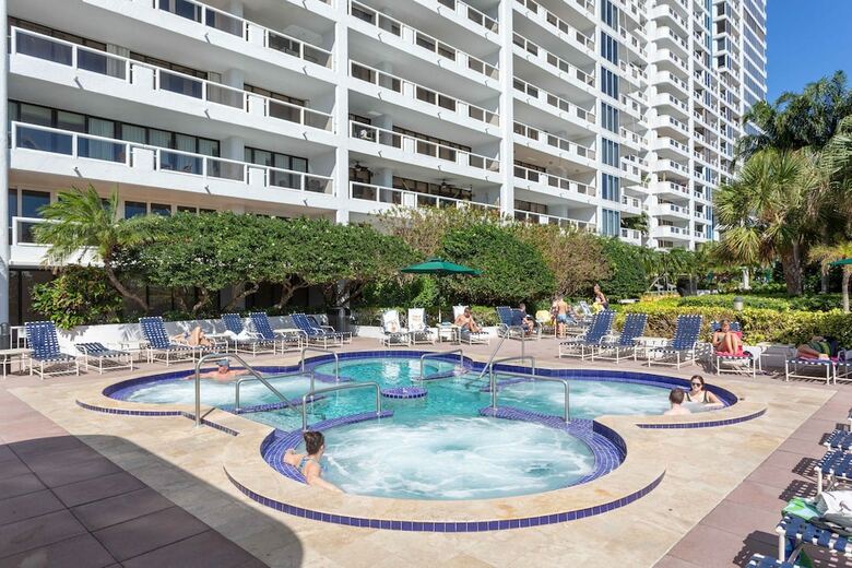 Apartamentos Quiveling Waters Condo