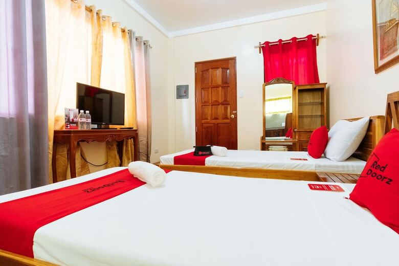 Hotel Reddoorz @ Wescom Road Palawan