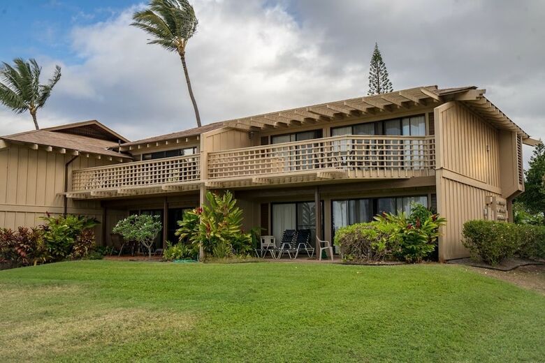 Molokai Vacation Properties - Ke Nani Kai