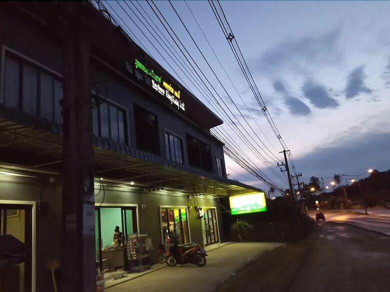 Hotel Phu Ngon Nak View House