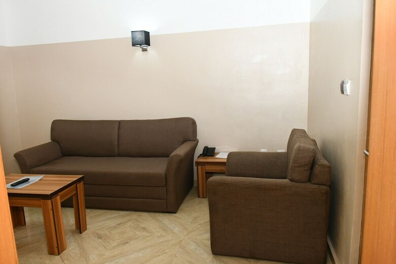 Hotel Goodview Suites& Apartments