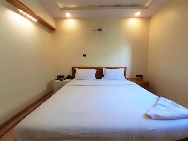 Hotel Hexa Benzy Palace