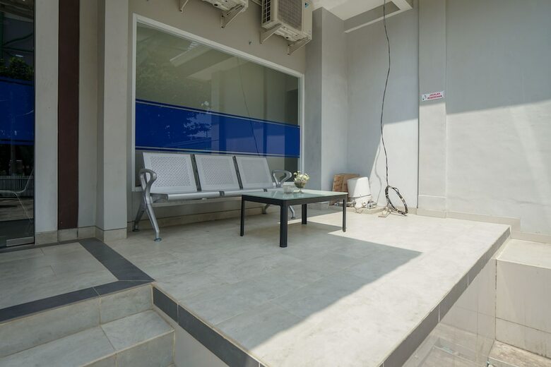 Hostal Oyo 958 Penginapan Timur