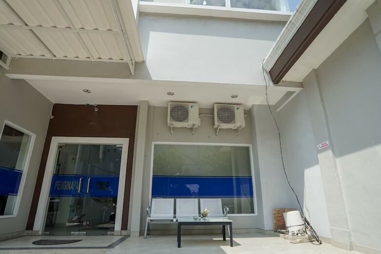 Hostal Oyo 958 Penginapan Timur