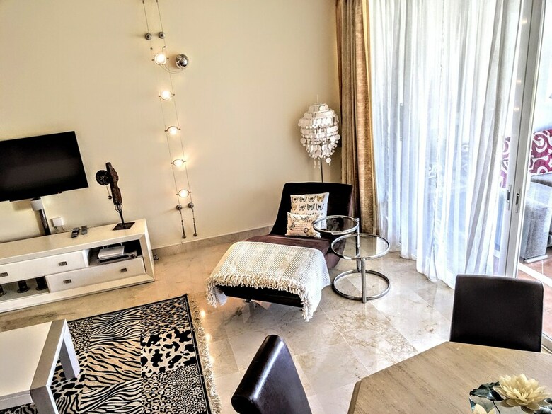 Apartamentos Las Olas Riviera