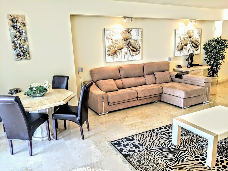 Apartamentos Las Olas Riviera