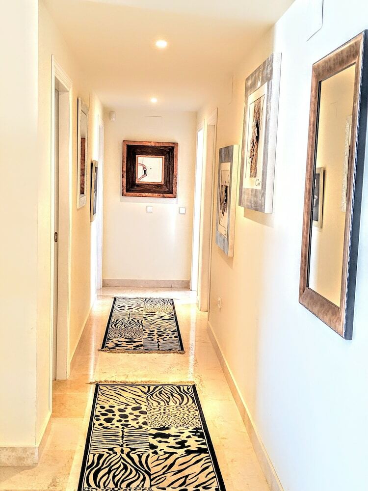 Apartamentos Las Olas Riviera