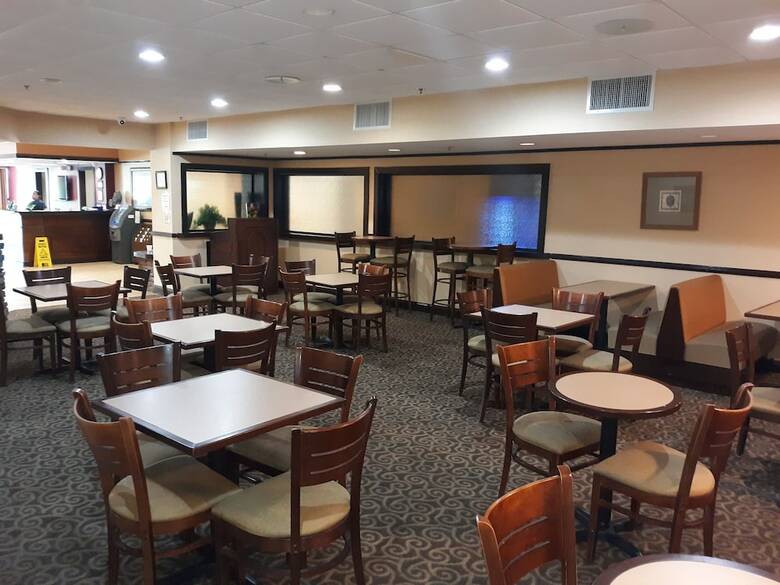 Oyo Hotel Phenix City Central