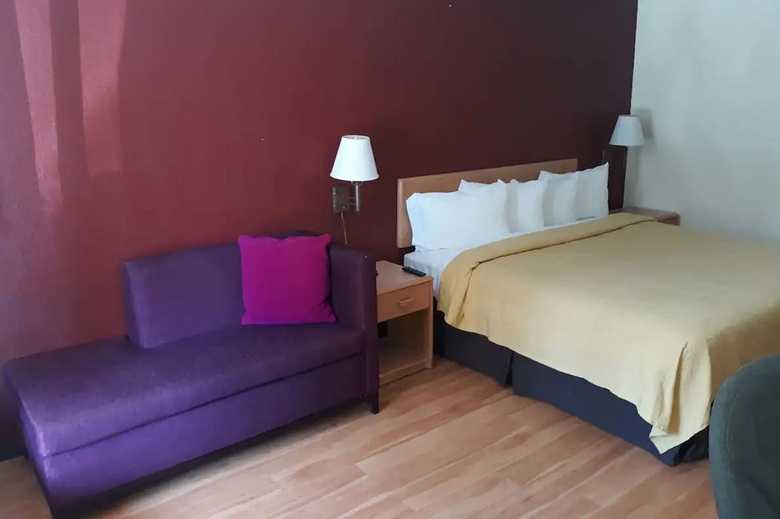 Oyo Hotel Phenix City Central