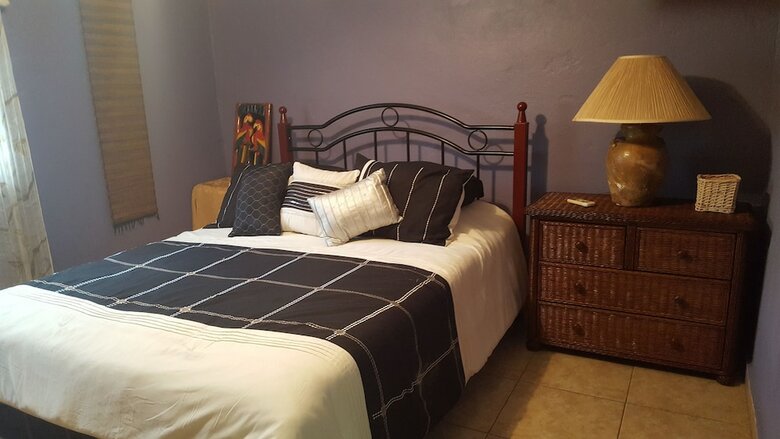 Bed & Breakfast Pink Palace Panama