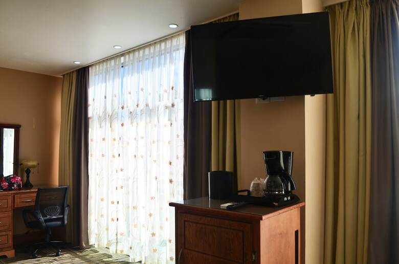 Hotel Leisure Inn