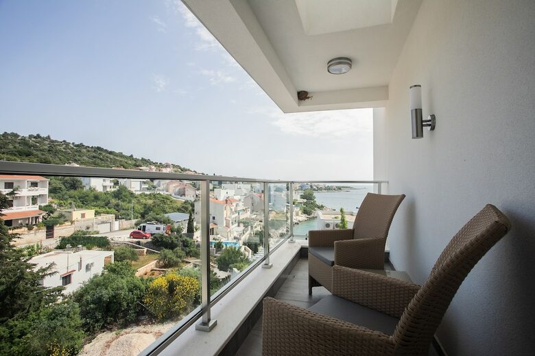 Villa Compass Luxury In A Natural Bay