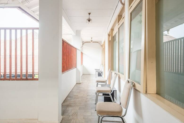 Hostal Oyo 1139 Rossan Villa 2