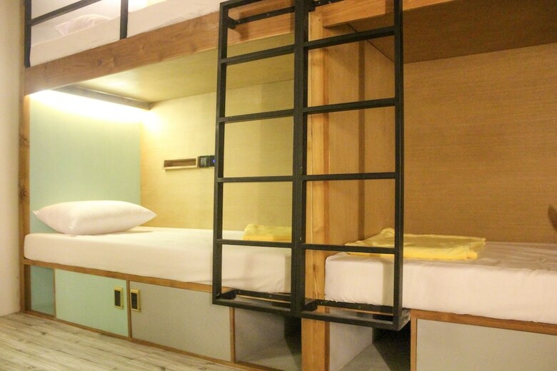 Hostal Stellar Capsules - Hostel