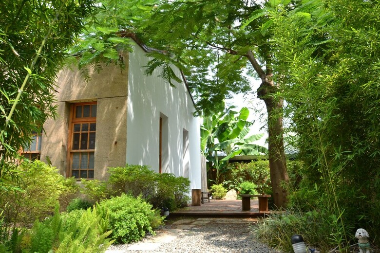 Bed & Breakfast Alley X Tainan