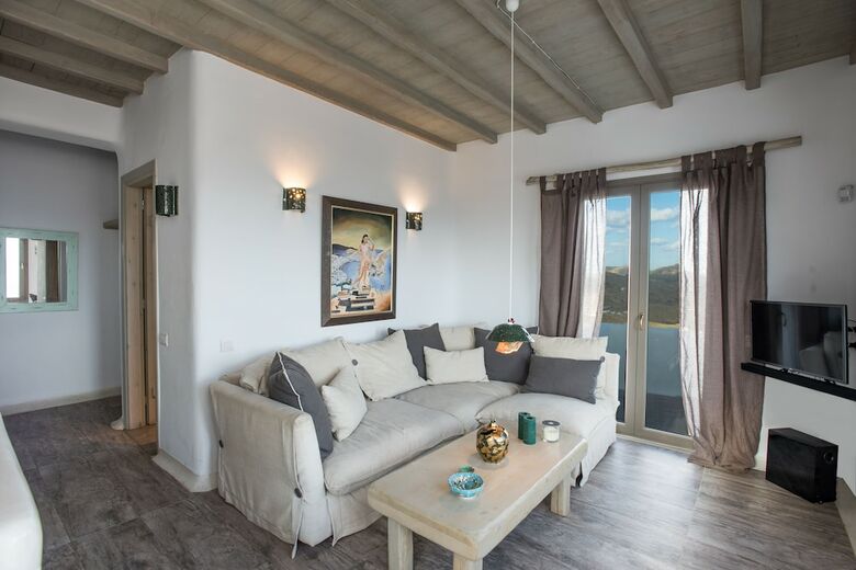 Villa Amallini Suites