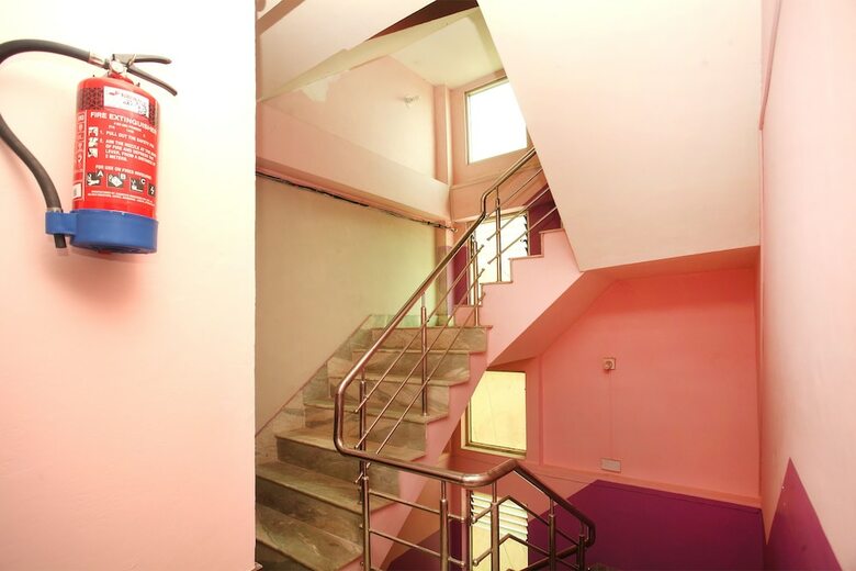 Oyo 366 Hotel Anmol