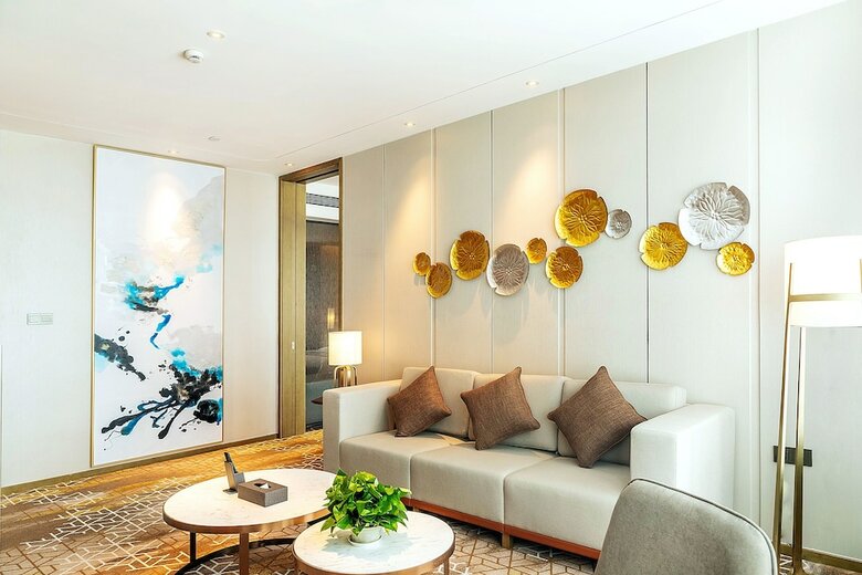 Xinyu Crown Hotel