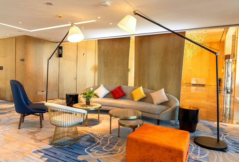 Xinyu Crown Hotel