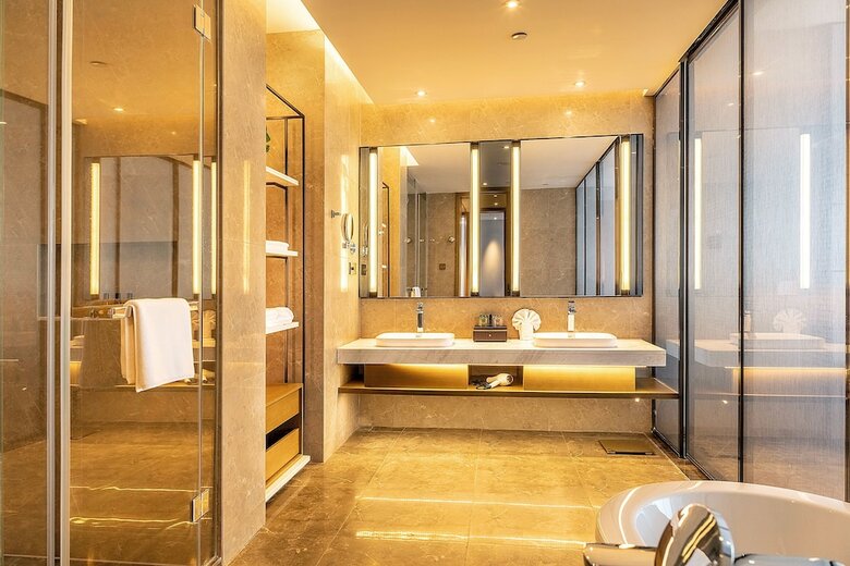 Xinyu Crown Hotel