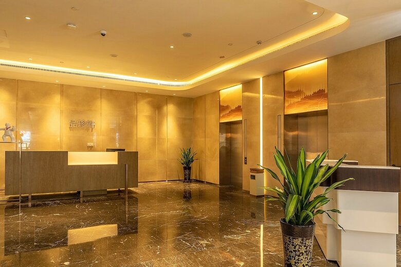 Xinyu Crown Hotel