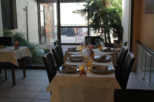 Hotel H�tel Restaurant Vuillot