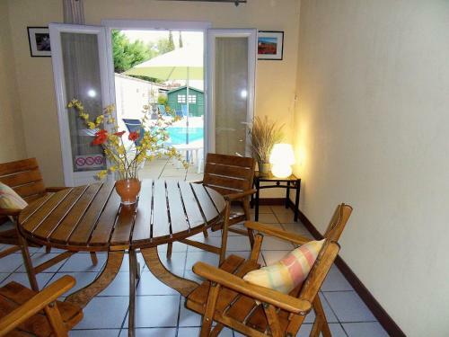 Holiday Home Dollet Flassan