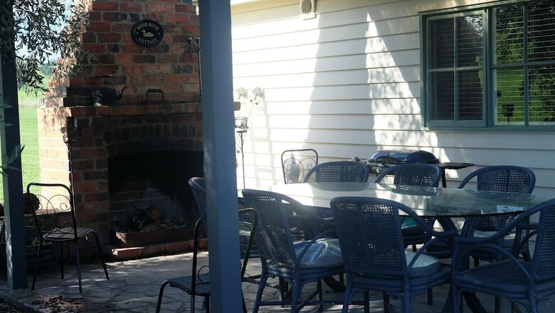 Yea Woodduck Cottage