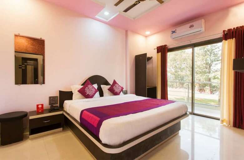 Hotel Strawberry Homes