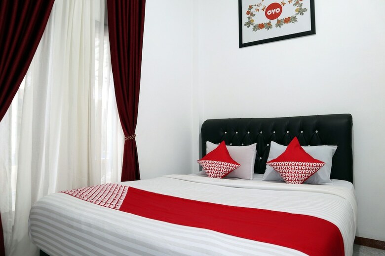 Hostal Oyo 956 Penginapan Eby