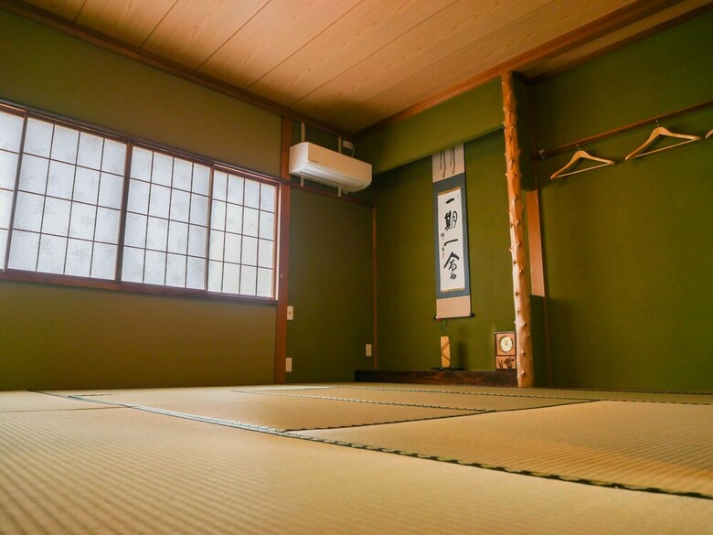 Tomarigi House