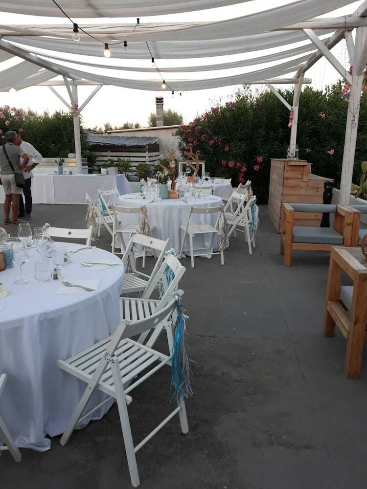 Gazebo Rooms